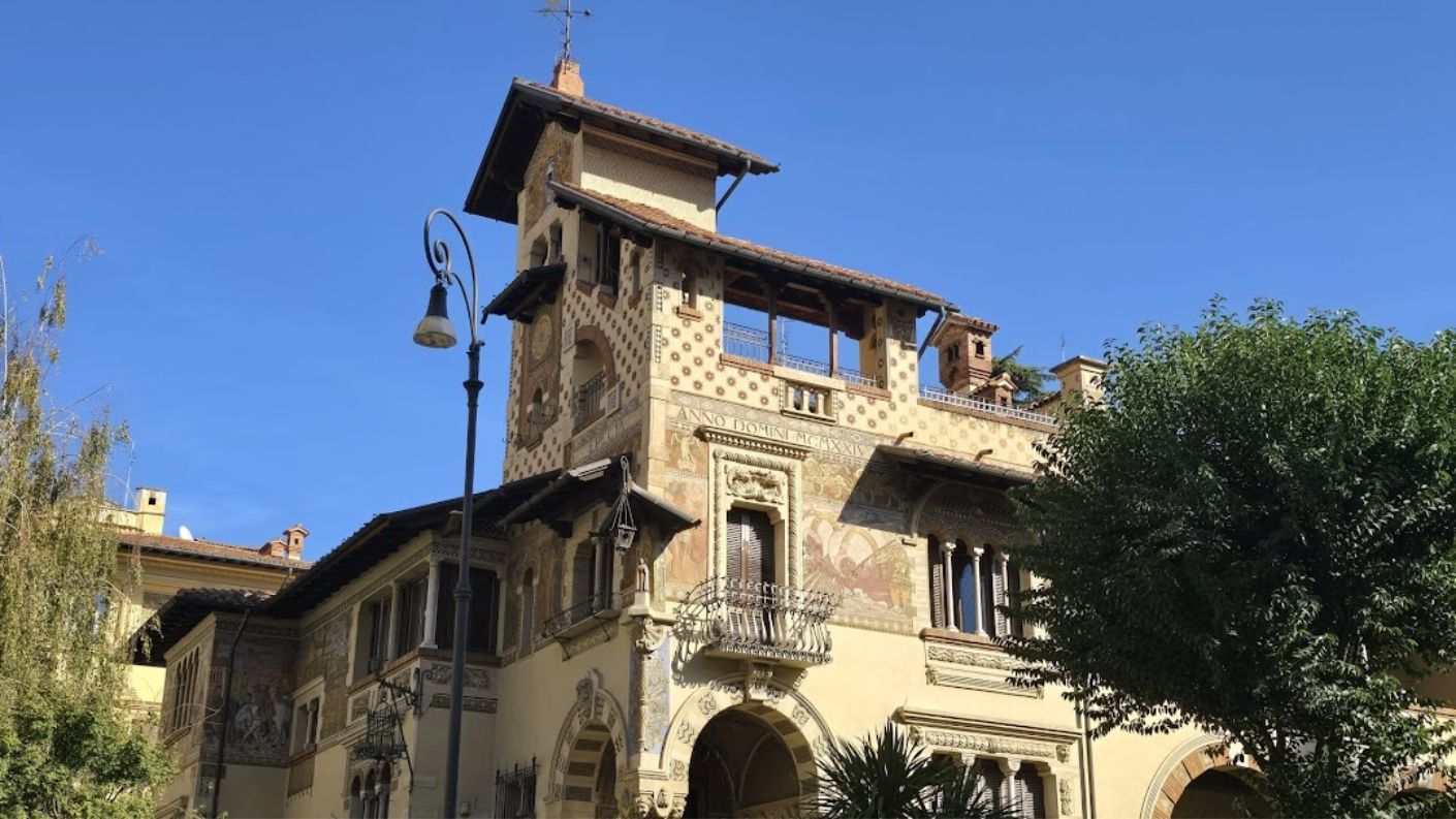 Villini delle Fate al quartiere coppedè a Roma.