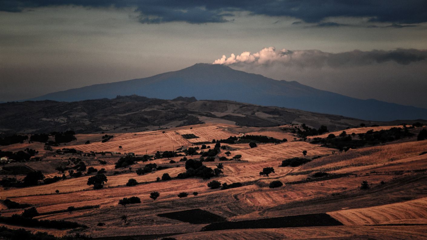 Veduta panoramica dell'Etna, vulcano in Sicilia.