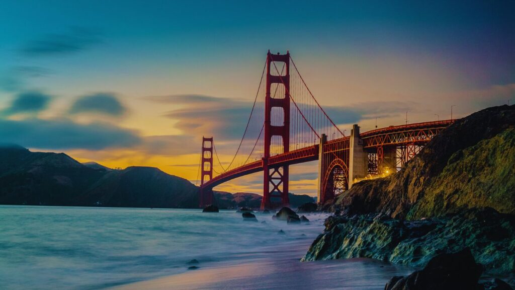 Veduta iconica del Golden Gate Bridge a San Francisco