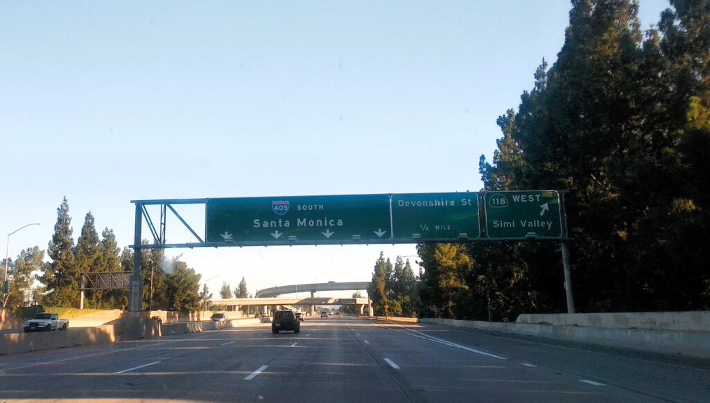 Cartello Santa Monica su una strada a Los Angeles