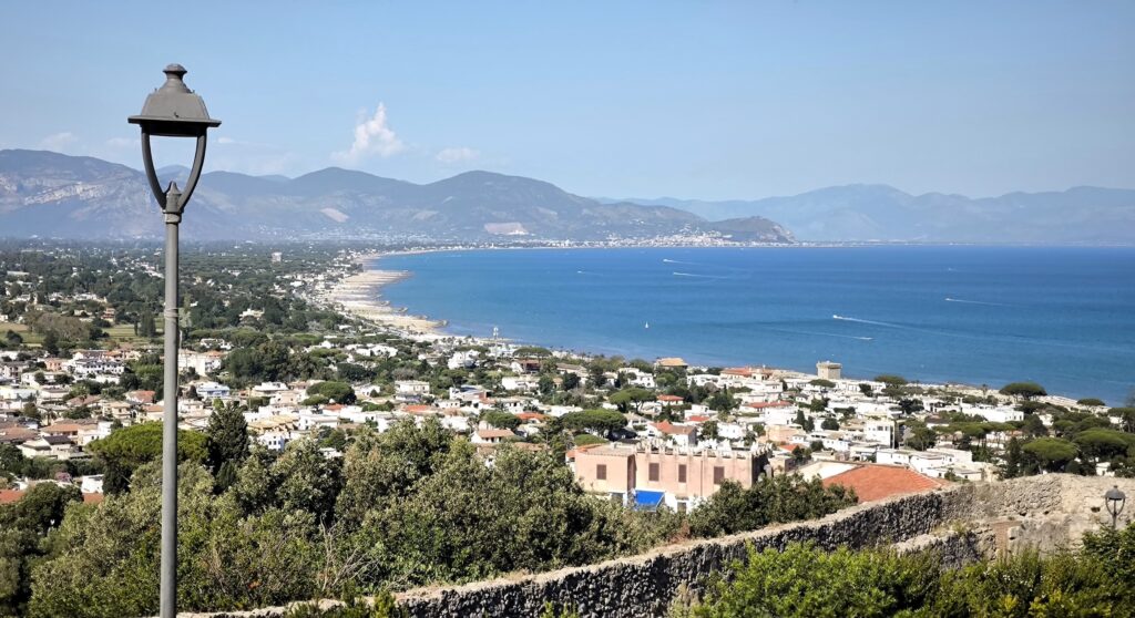 Panorama dall'alto di San Felice Circeo, nel Lazio.